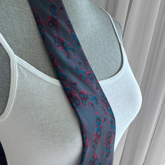 Vintage Holt Renfrew Silk Neck Tie - Picture 3 of 9